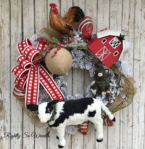 Farm Christmas Wreath, Farm Animal Wreath, Farm Animal Christmas Decor, Farm Animals Christmas Tree, Farm Theme Christmas Decor, Farm Christmas Tree Theme, Barnyard Christmas Decor, Chicken Christmas Decorations, Farm Animal Christmas Tree