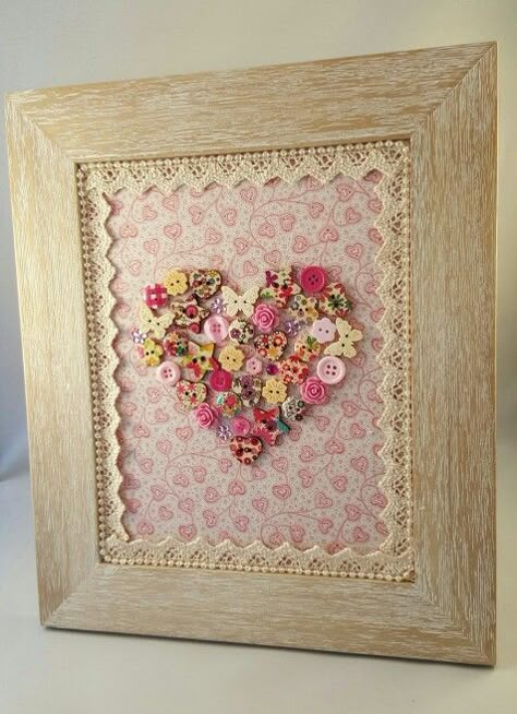 Heart Button Art, Crafts With Buttons Project Ideas, Button Pictures Ideas, Button Art Ideas, Button Art Projects, Button Pictures, Buttons Crafts Diy, Heart Picture Frame, Button Heart