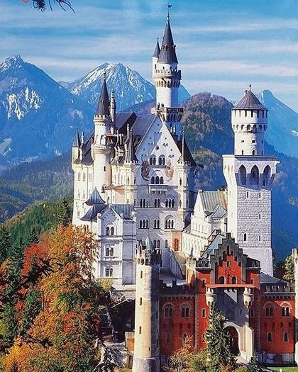 Neuschwanstein Castle, Bavaria, Germany 🇩🇪 This iconic view of Neuschwanstein Castle showcases its fairytale-like architecture nestled in the Bavarian Alps. Surrounded by lush forests and set against a backdrop of snow-capped mountains, the castle's turrets and spires rise majestically, evoking a sense of fantasy and grandeur. Built by King Ludwig II, Neuschwanstein is one of Germany's most famous landmarks and a symbol of romanticism. Castle Bavaria, Bavarian Alps, European Castles, Neuschwanstein Castle, Snow Caps, Bavaria Germany, Famous Landmarks, Bavaria, Travel Destinations