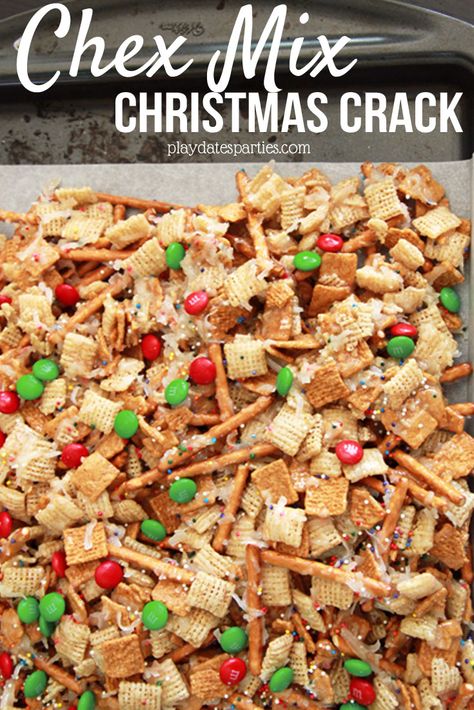 Chex Mix Ideas, Chec Mix Recipe, Chex Mix Candy, Ritz Cracker Candy, Ritz Cracker Toffee, Chex Mix Recipes Sweet, Christmas Snack Mix, Chex Mix Christmas, Ritz Cracker Recipes