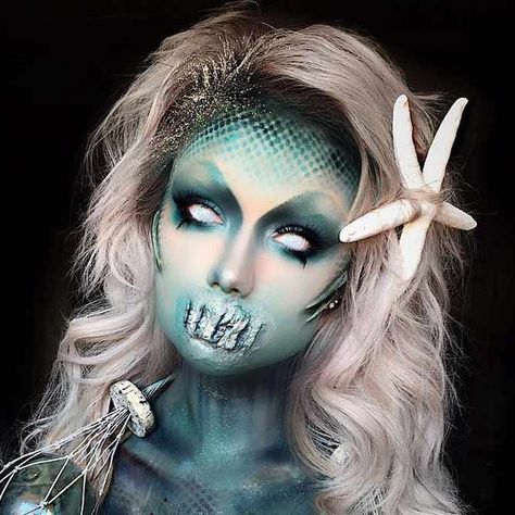 Dive under the sea for 15 frightening and seductive mermaids to inspire your scary mermaid makeup and scary mermaid costume this Halloween Scary Mermaid Makeup, Maquillage Halloween Vampire, Scary Mermaid, Mermaid Makeup Halloween, Evil Mermaids, Halloween Gesicht, Halloweenský Makeup, Halloween Make-up Looks, Dark Mermaid