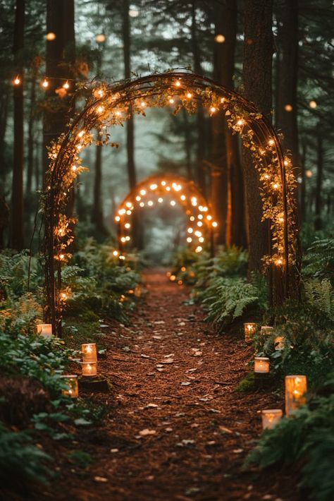 29 Boho Wedding Arch Ideas to Create a Dreamy Backdrop 16 Wedding Like Twilight, Earthy Backyard Wedding, Enchanted Forest Ceremony, Wedding Woods Forest, Wedding Venues In The Woods, Forrest Fairytale Wedding, Fairytale Country Wedding, Woodland Fairy Decor, Wedding Ideas Woods Forest