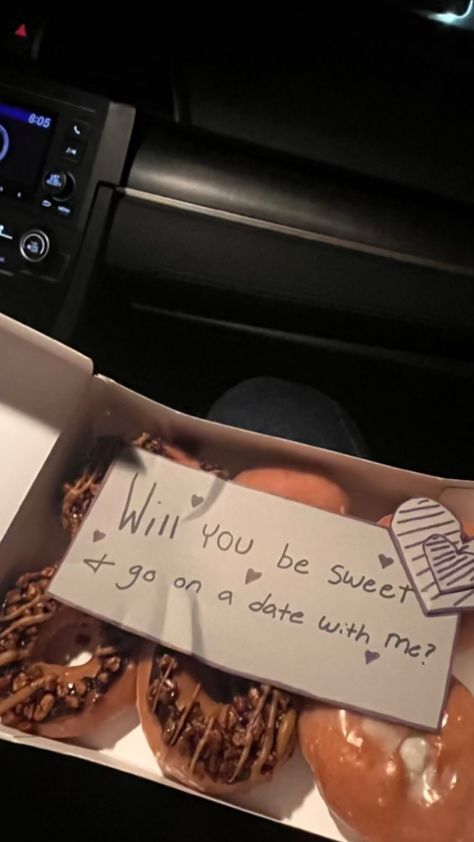 donut date asked out love diy cute Asking Someone Out, Ask Out, Going On A Date, Date Ideas, Go On