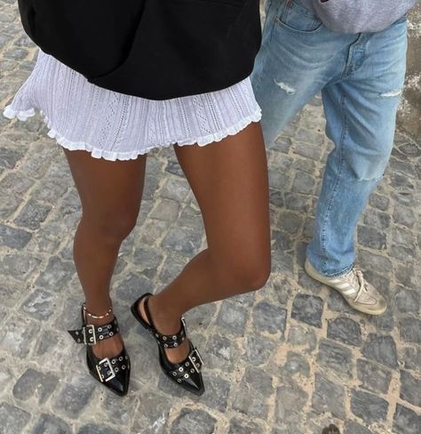 #maisonkiki #outfit #outfitideas #outfitinspo #outfitinspiration #outf... | ganni ballerina flats | TikTok Steve Madden Flats Outfit, Paris Tiktok, Ballerina Flats Outfit, Flat Shoes Outfit, Ballerina Outfit, Ballerina Style, Flats Outfit, Paris Outfits, Stockholm Fashion