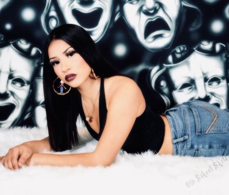 chicana After Laughter Comes Tears, Latina Photoshoot, Chicana Makeup, Chicana Style Outfits, Chicana Aesthetic, 2000s Photoshoot, Y2k Photoshoot, Chola Style, Estilo Cholo