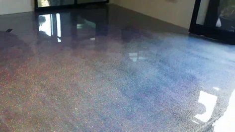 Tutorial: How to diy glitter floor – Lrisy Glitter Floor, Glitter Room, Concrete Epoxy, Painted Wood Floors, Garage Floor Coatings, Painted Concrete Floors, Diy Glitter, Goth Home Decor, Diy Epoxy