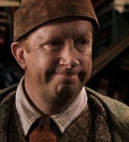 Arthur Weasley (Harry Potter Series) #INTP Arthur Weasley Aesthetic, Fred Weasley Smiling, Fred Weasley Artbreeder, Fred Weasley Aesthetic Pictures, Arthur Weasley Fancast, Mr Weasley, Charlie Weasley Hogwarts Mystery, Weasley Harry Potter, Weasley Aesthetic