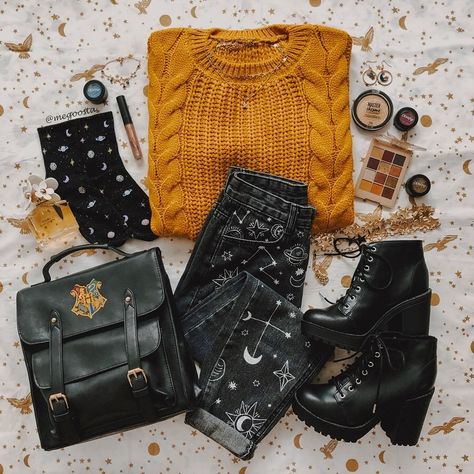 CHEE 🌈🌻✨ | Outfits inspired by the Hogwarts houses! Which one are you? 🦡🦁🐍🦅 | Instagram Natalia Madej, Stil Rock, Diy Vetement, Mode Vintage, Character Outfits, Mode Inspiration, Looks Vintage, Retro Outfits, Mode Outfits