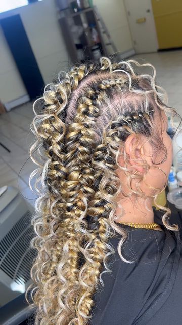 TQ The StitchBraid Master on Instagram: "These Butterfly Braids Might Be One Of My Favs 🤭😮‍💨 #StitchGawd • Have You Booked Your Appointment? Booking Link In Bio 💜 • • • • • • #hair #butterflybraids #bitterfly #hairstylist #hairtutorial #hairlove #hairgoals #style #braids #braidsbraidsbraids #614columbus #614hairstylist #614braids #braidedhairstyles #braidedhair #stitchgawdclassics #stitchgawdherself #stitchgawdstudios" Blonde Butterfly Braids, Butterfly Stitch Braids, Butterfly Cornrows, Butterfly Feed In Braids, Butterfly Box Braids, Braided Extensions, Corn Braids, Mohawk Braids, Butterfly Braids