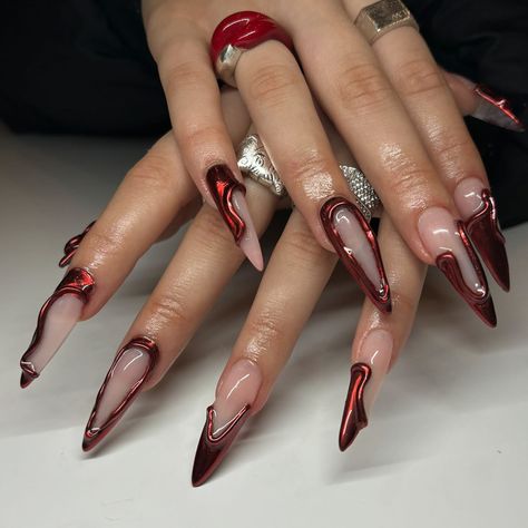 Red textured set for Caity’s BRITs look!! 🏆✨ these were so fun to do! 🌶️🔥🍒 Deep Red Nails With Design, Creative Halloween Nails, Dark Red Nails With Design Burgundy, Christmas Nails Black And Red, Vampire Nails Aesthetic, Red Black Nails Designs, Vampire Nails Designs, Alternative Nails Designs, Cybergoth Nails