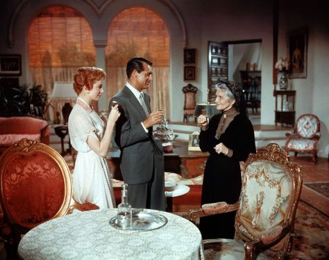 Still of Cary Grant and Deborah Kerr in An Affair to Remember Gary Grant, Deborah Kerr, An Affair To Remember, Classic Movie Stars, Cary Grant, Hollywood Legends, Classic Films, Vintage Hollywood, Classic Movies