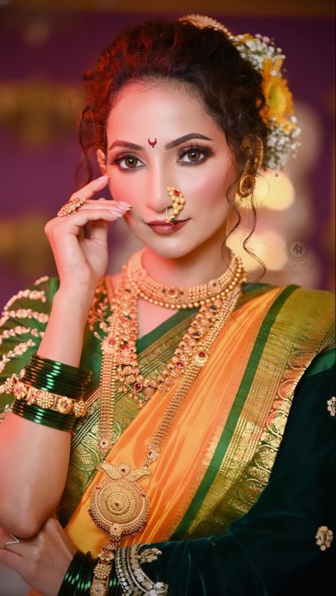 Royal Maharashtrian bride Royal Maharashtrian Bride Look, Maharashtrian Bride Look, Maharashtrian Bride, Buddha Home Decor, Marathi Wedding, Bride Look, Copper Earrings, Aesthetic Movies, Indian Beauty Saree