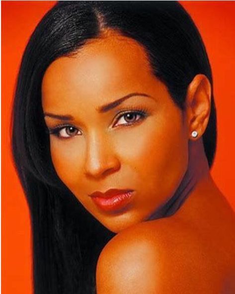 90s/00s History on Instagram: “Happy birthday to LisaRaye McCoy 🎂🎁🎈🥳🎊🎉💐🌹🎀 . . . . . #lisarayemccoy #hbd #90s #80s #90sera” Lisaraye Mccoy 90s, Lisa Raye 90s, Lisaraye Mccoy, Lisa Raye, Lisa Ray, Class Woman, Black Glamour, Bible Women, Vintage Black Glamour