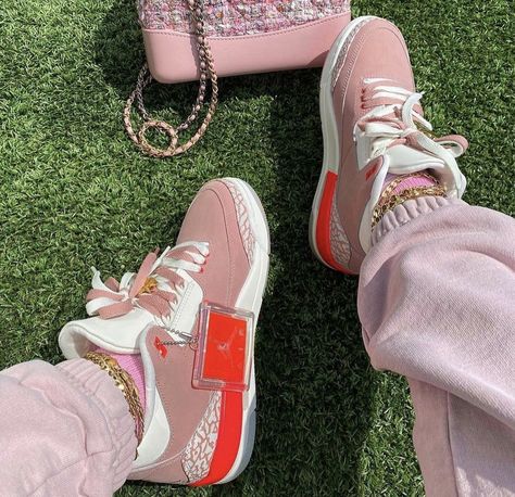 Pink Jordans Aesthetic, Pink Jordan 3 Outfit, Jordan 3 Aesthetic, Rust Pink Jordan 3 Outfit, Jordan Retro 3 Outfit Women, Retro 3 Outfits Jordan, Retro 3 Jordans, Pink Jordan 3, Pink Jordans Outfit