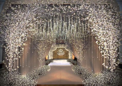 The #arch at this #Bangkok, #Thailand #wedding composed of white #cherryblossoms resembles a #floral waterfall. We can’t imagine a more beautiful way to for a #newlywed couple to make their grand entrance! Repost: @vkmpire Rustic Wedding Decorations, Wedding Entrance, Wedding Venue Decorations, Winter Wonderland Wedding, Salou, Wonderland Wedding, Wedding Goals, Wedding Stage, Grand Entrance