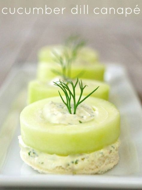 This Cucumber Dill Canapé is one of my favorite cucumber hors d'oeuvres of all time! It's an incredibly flavorful, delicious bite. Fingerfood Recipes, Cold Party Appetizers, Canapes Recipes, Cucumber Dill, Table Dinner, Cucumber Sandwiches, Tea Party Food, Munnar, Läcker Mat