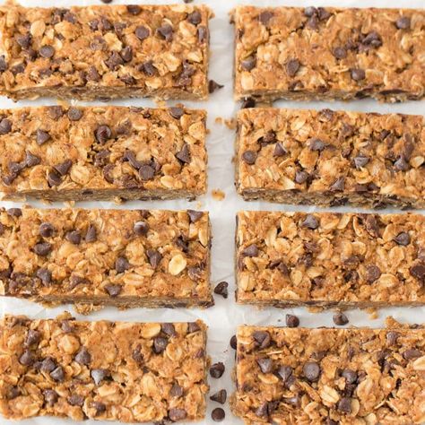 Granola Bar Recipe Healthy, Bake Granola Bars, No Bake Healthy, No Bake Granola, Easy Granola Bars, Chocolate Chip Granola, Ketogenic Breakfast, Bake Healthy, Chocolate Chip Granola Bars