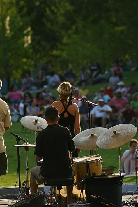 Enjoy Free Outdoor Concerts This Summer at OKC's Myriad Gardens Backyard Concert, Musical Garden, Scenario Planning, Concert Outdoor, Things To Do In Oklahoma, Reggae Festival, Summer Concerts, Live Music Photography, Music Concerts