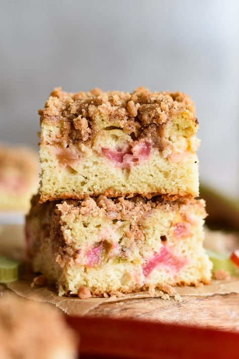 Rhubarb Coffee Cake Rhubarb Coffee Cake, Easy Rhubarb Recipes, Dance Around The Kitchen, Rhubarb Coffee Cakes, Classic Coffee Cake, Chocolate Cobbler, Rhubarb Desserts, Spring Baking, Rhubarb Cake