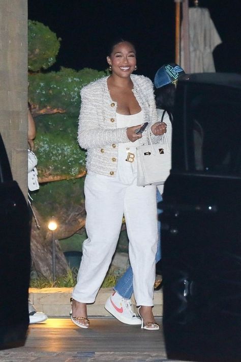 Jordyn Woods Outfits, Neutrals Outfit, Woods Outfit, Business Fits, Jodie Woods, Edgy Feminine, Jordan Woods, Luxury Outfit, Wood Fashion