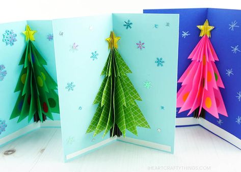 How to Make a 3D Christmas Card | I Heart Crafty Things 3d Christmas Tree Card, 3d Christmas Card, Pop Up Christmas Cards, 3d Christmas Cards, Handprint Christmas, Christmas Tree Template, Christmas Tree Card, Handmade Christmas Cards, Gift Card Template