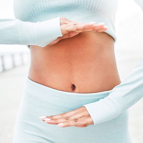 A Trainer Tells Us The 4 Simple Ways To Tone Your Tummy Faster - SHEfinds Blast Belly Fat, Toned Stomach, Flatter Tummy, Toned Tummy, Body Creams, Cardio Routine, Reduce Body Fat, Pilates Instructor, Abdominal Fat