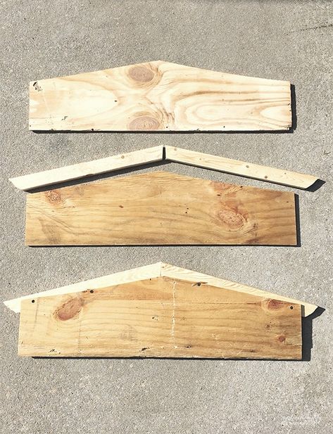 Door Pediments Interior, Pediments Over Doors, Pediment Ideas, Pantry Door Diy, Arches Decor, Farmhouse Pantry Door, Vintage Corbels, Door Pediment, Salvaged Decor