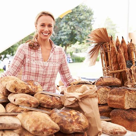 Selling Bread, Farmers Market Booth, Farmers Market Recipes, Delicious Veggies, Hygienic Food, Local Farmers Market, Home Bakery, Gluten Intolerance, Farm Stand