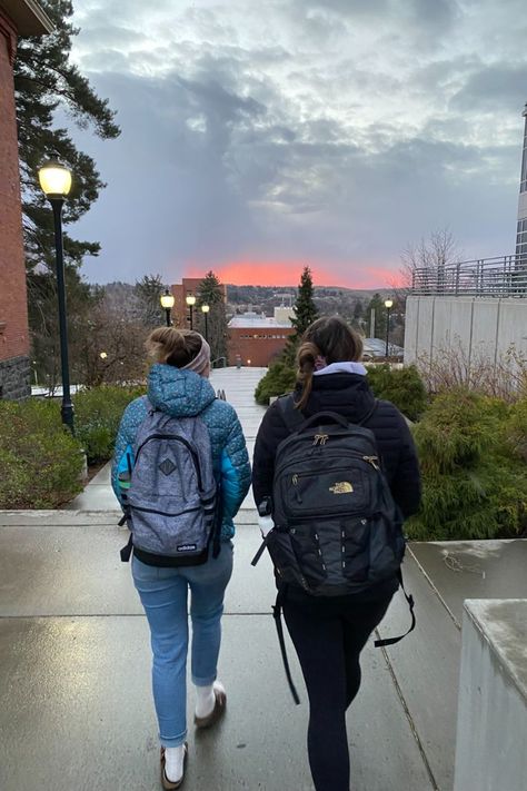 #sunset #college #backpack #WSU #PNW #university #evening #vibes #friends #winter #pullman #pink #sky #washington Evening Vibes, Friends Winter, College Backpack, College Hacks, Pink Sky, What To Pack, Travel Packing, Fjallraven Kanken Backpack, Washington