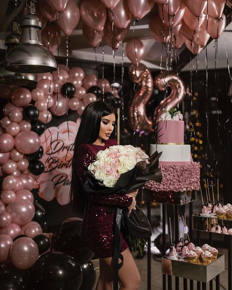 Drita Stublla on Instagram: “22🎀🎉” 30th Birthday Ideas For Women, 18th Birthday Decorations, 21st Bday Ideas, Birthday Room Decorations, Birthday Goals, 21st Birthday Decorations, Birthday Ideas For Her, Gold Birthday Party, Rose Gold Party