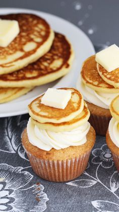 Dessert for breakfast, anyone? Your breakfast routine, now with more frosting. Amazing Cupcakes Designs, Flapjack Pancakes, Cool Cupcakes Designs, February Desserts, Pancake Cupcakes, Icing Designs, Kue Macaroon, Cupcake Business, Desserts Cupcakes