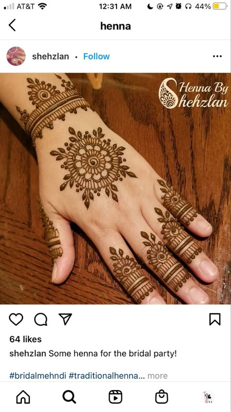 Minimalist Mehndi Designs Back Hand, Mehandi Designs Circular, Small Mendhi Designs Front Hand, Mehandi Designs On Back Hand, Simple Decent Mehndi Designs, Simple And Decent Mehndi Designs, Minimal Mehndi Designs Front Hand Palm, Small Mehedi Degins, Hena Simple Design