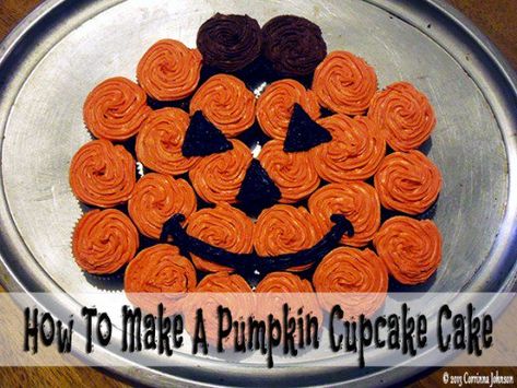 Monster Pull Apart Cupcakes, Cupcake Pumpkin, Halloween Cupcake Cake, Cupcake Arrangements, Halloween Backen, School Function, Pull Apart Cupcake Cake, Pumpkin Cupcake, Pull Apart Cake