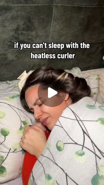 Hair care routinee on Instagram: "Can't you sleep with the heatless curler? then try this method. She is much more pleasant. All you need is a headband. #heatlesshairstyles #heatlesswaves #heatlesscurlsovernight #heatlesshair #heatlessblowout #heatlesshacks #heatlesscurls" Good Heatless Curls, Heatless Curls Overnight Products, Heatless Curls Overnight With Bandana, Heatless Curls With Layers, Heatless Curl Headband, Heatless Curls For Shorter Hair, Heatless Roller Curls, Overnight Heatless Curls For Side Sleepers, Heatless Curls Overnight Headband