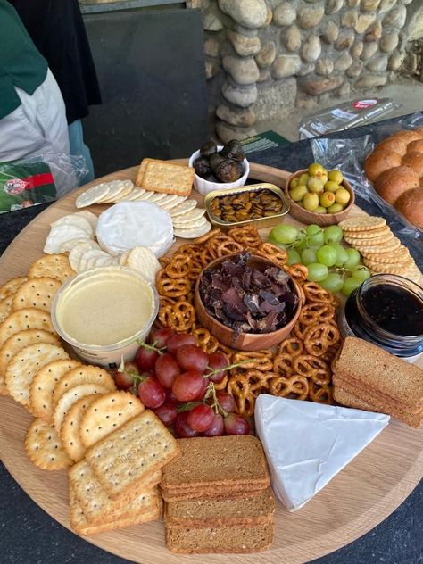 Charcuterie Board picnic inspiration Charcuterie Board Picnic, Wedding South Africa, Charcuterie Board Wedding, Picnic Inspiration, Grazing Table, Board Wedding, Grazing Tables, Cape Town South Africa, Board Ideas