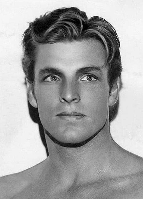 1930s Mens Hair, 1950s Mens Hairstyles, Vintage Hairstyles For Men, Buster Crabbe, 20s Men, Vintage Haircuts, Wavy And Curly Hair, Hair History, 1930s Men