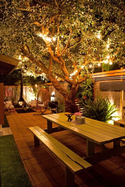 Design Per Patio, Balkon Design, Desain Lanskap, Backyard Lighting, Backyard Garden Design, Small Backyard Patio, Budget Backyard, Beautiful Backyards, Backyard Patio Designs