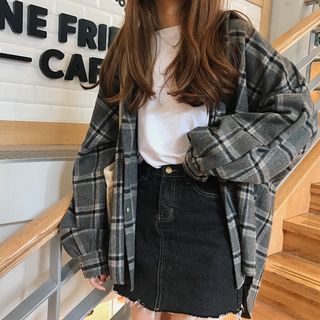 Buy Dute Plaid Shirt at YesStyle.com! Quality products at remarkable prices. FREE Worldwide Shipping available! Story Settings, Summer Grunge, Mode Retro, Baby Mode, Mode Grunge, Pakaian Feminin, Mode Kpop, Stil Inspiration, Korean Fashion Trends