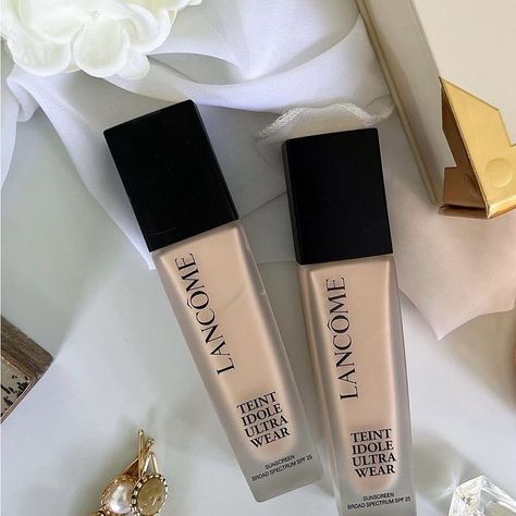 Our top sellers in Lancome , available at Dillards! Sanford Towne Center Mall is in GIFT! Spend $39.50 & get a beautiful summer beach cosmetics bag with Absolue serum/ soft cream or Rénergie/ Génifique & IDÔLE mascara / lipstick 💋 *While gifts last* #giftwithpurchase #lancome #dillards #seminoletownecenter #mall #beautydepartment #gwp #summer #summersale #lancomeperfume #lancomeofficial #lancomemakeup #lancomefrance #lancomeparis #lancomeretail Lancome Foundation, Lancome Perfume, Lancome Paris, Lancome Makeup, The Beauty Department, Cosmetics Bag, Matte Foundation, Wear Sunscreen, Broad Spectrum Sunscreen