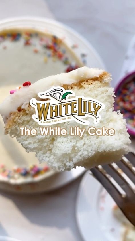 White Lily Cake Recipes, White Lily Cake, White Lily Recipes, White Lily Flour Recipes, 9x13 Cake, White Lily Flour, Cooking Sweets, Lily Cake, Vegetable Shortening