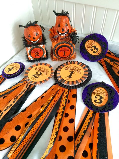 Halloween Contest Prizes, Halloween Costume Awards, Halloween Trophies, Halloween Prizes, Soirée Halloween, Halloween Party Activities, Award Ribbons, Pumpkin Contest, Manualidades Halloween