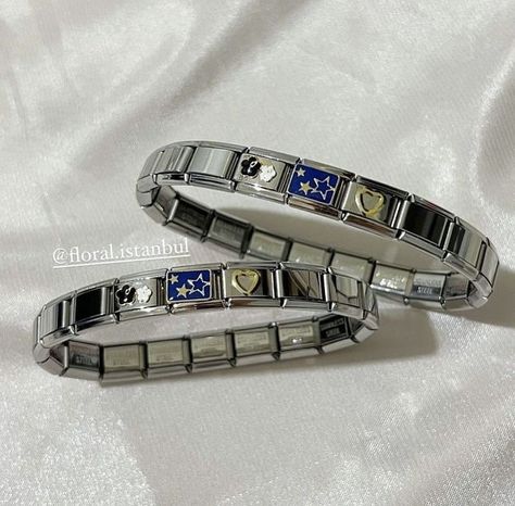 2000s Accessories Jewelry, Nomination Bracelet Aesthetic, Italia Bracelet, Italian Charm Bracelets, Nomination Bracelet, Nomination Charms, Italian Bracelet, Italian Charms, Jewelry Accessories Ideas