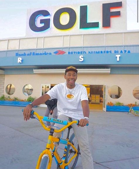 fuk tyler💙 on Instagram: “🛍🌃🎢 have u ever been to the golf wang store? how was ur experience ?👀 . . follow @ylerthecreator for more rare pictures & aesthetic feed 💙…” Golf Wang Outfit, Tyler The Creator Golf, Michael Jordan Pictures, Tyler The Creator Wallpaper, Aesthetic Feed, Celebrity Culture, Golf Wang, T Baby, Rare Pictures