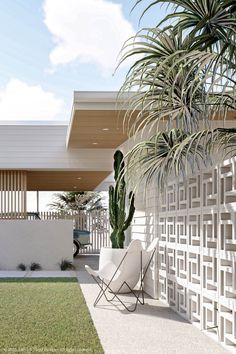 Mid-Mod House — Lloyd & Lloyd Design Springs Outfit, Palm Springs Houses, Arsitektur Art Deco, Palm Springs House, Mid Century Modern Exterior, Salvation Mountain, Breeze Blocks, Palm Springs Style, Beach House Exterior