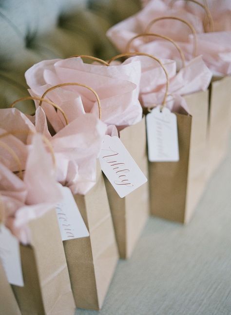 Key Wedding Favors, Pippin Hill Wedding, Simple Wedding Favors, Cute Blush, Creative Wedding Favors, Inexpensive Wedding Favors, Pink Wedding Inspiration, Blush Pink Wedding, Bridesmaid Gift Bags