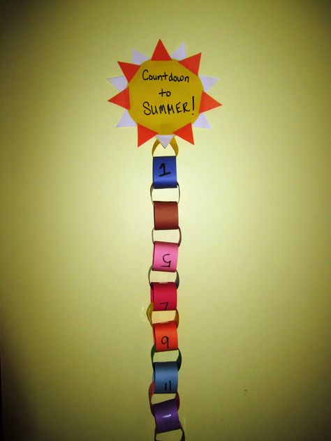 Countdown to summer! Countdown To Summer Classroom Activities, Countdown To Summer Ideas, Tk Crafts, Classroom Countdown, Count Down To Summer, Countdown For Kids, Summer Countdown, 1st Grade Crafts, Starbucks Ideas