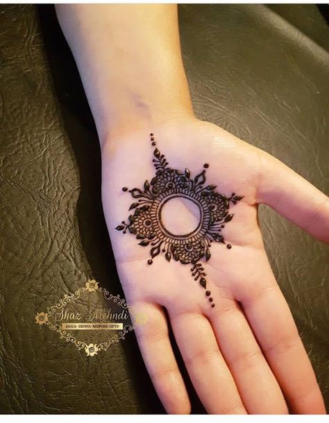 65+ Easy Mehndi Designs for Starters || Beginner-friendly mehndi designs | Bling Sparkle Tikki Mehndi, Palm Mehndi Design, Tato Henna, Mehndi Designs 2018, Henna Tattoo Hand, Modern Henna Designs, Henna Art Designs, Beginner Henna Designs, Latest Henna Designs