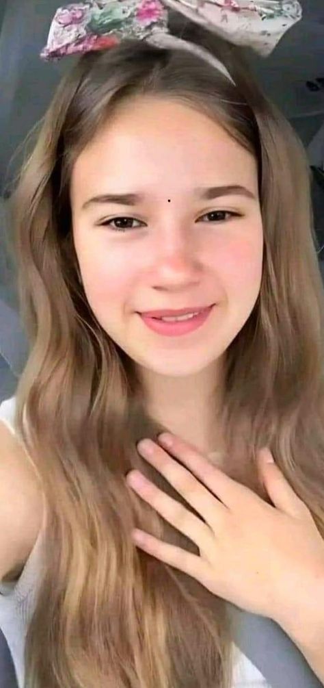 Karolina Protsenko Selfie, Karolina Protsenko Photos, Karolina Protsenko Video Call, Karolina Protsenko Photos 2024, Karolina Protsenko Selfie Today, Prince Faisal, Jack Depp, Violin Girl, Allie Sherlock