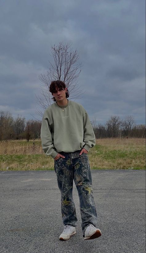 Men’s Camo Pants Outfit, Real Tree Pants Outfit Men, Real Tree Camo Pants Outfit Men, White Camo Pants Outfit, Camo Cargo Pants Outfit Men, Realtree Camo Pants Outfit, Real Tree Camo Pants Outfit, Real Tree Outfit, Style Camo Cargo Pants