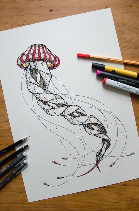 Jellyfish Drawing, Jellyfish Art, Tangle Art, Zentangle Drawings, Zen Art, Zentangle Art, Zentangle Patterns, The Animals, Art Journals